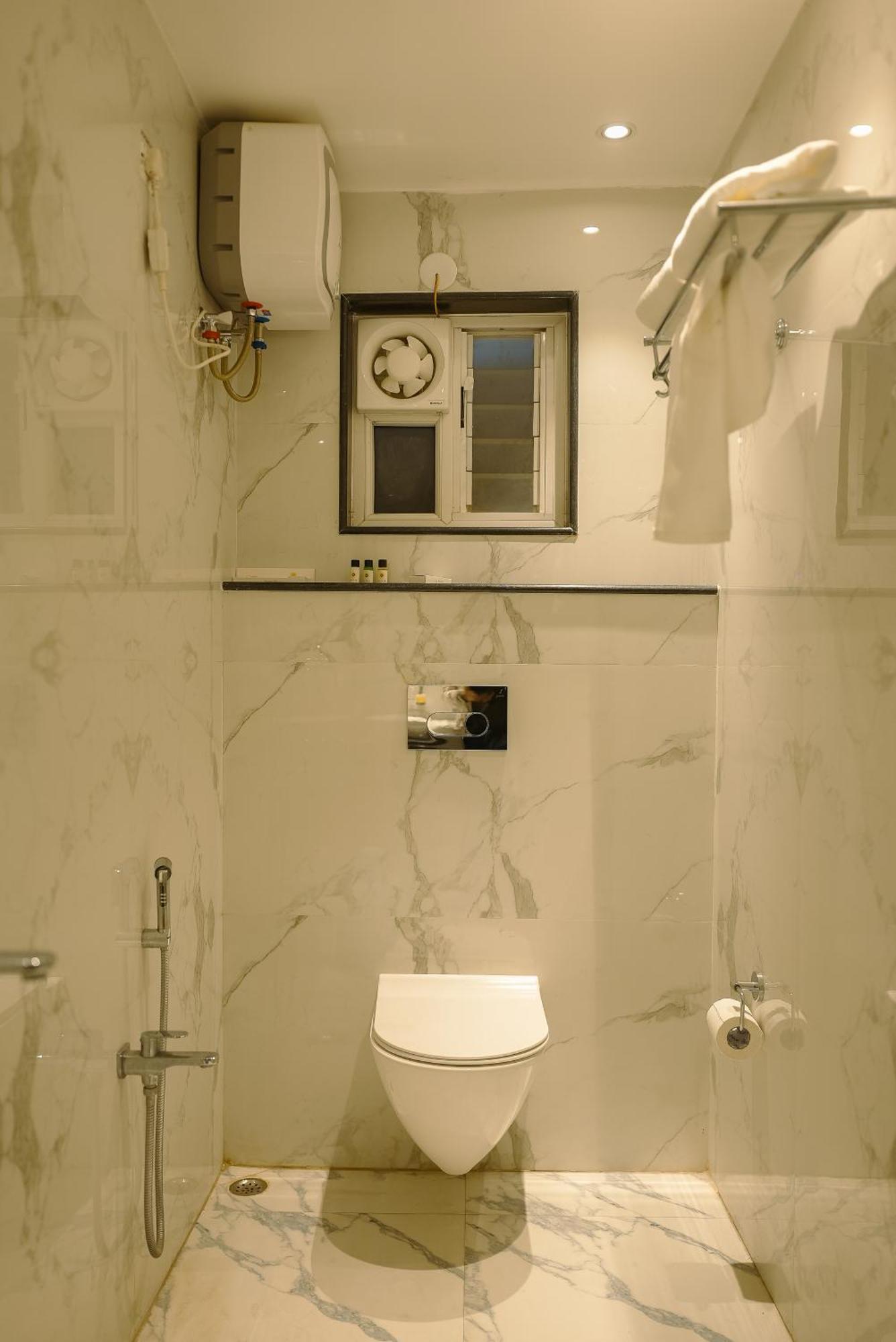 Hotel Dc Star Kolkata Bagian luar foto